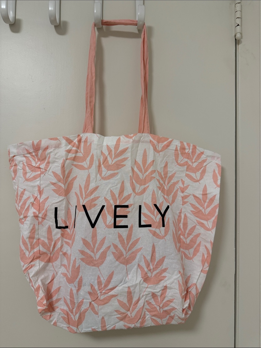 Lively Coral Leaf-Print Tote